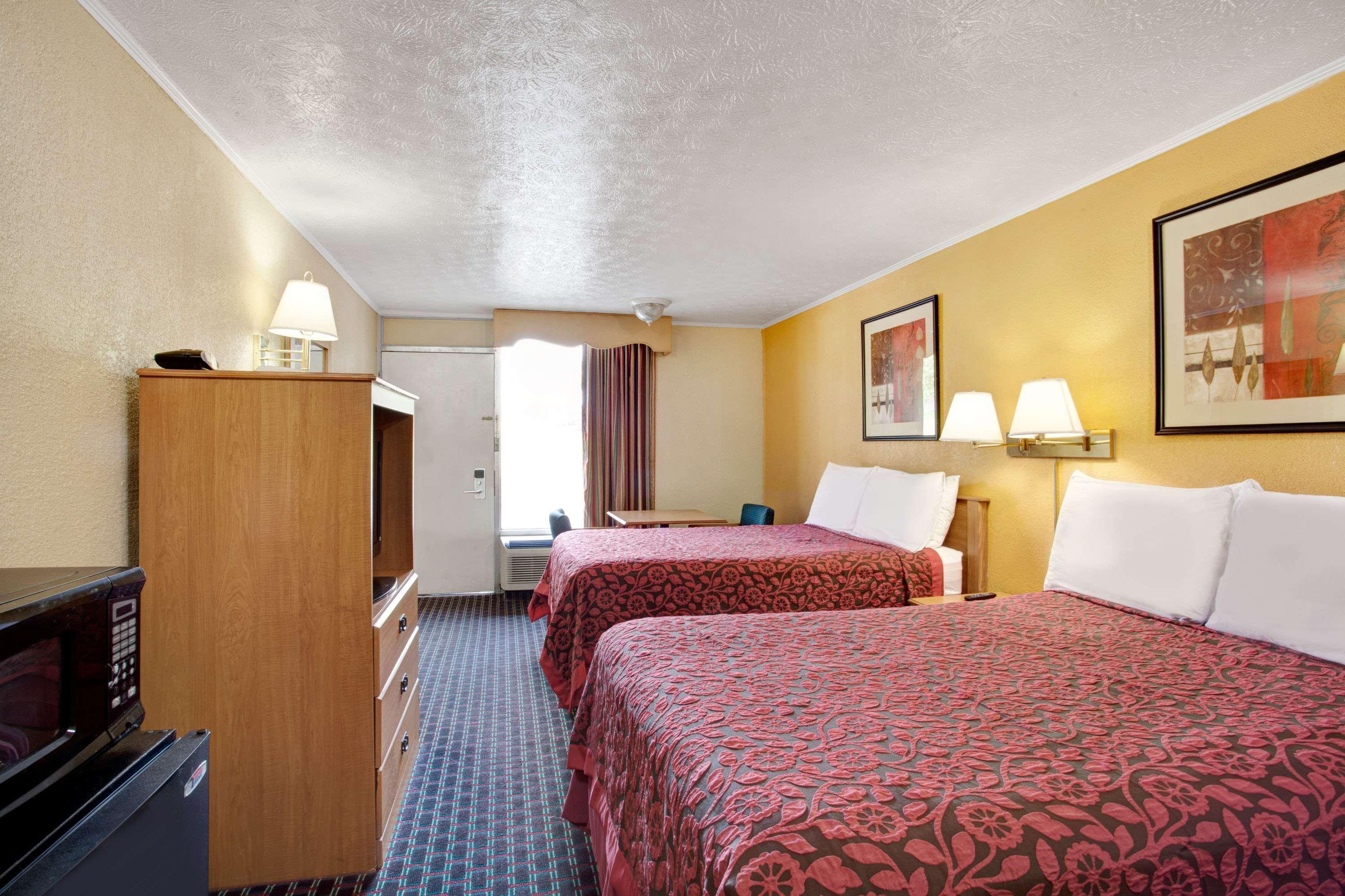 Days Inn By Wyndham Knoxville West Eksteriør billede