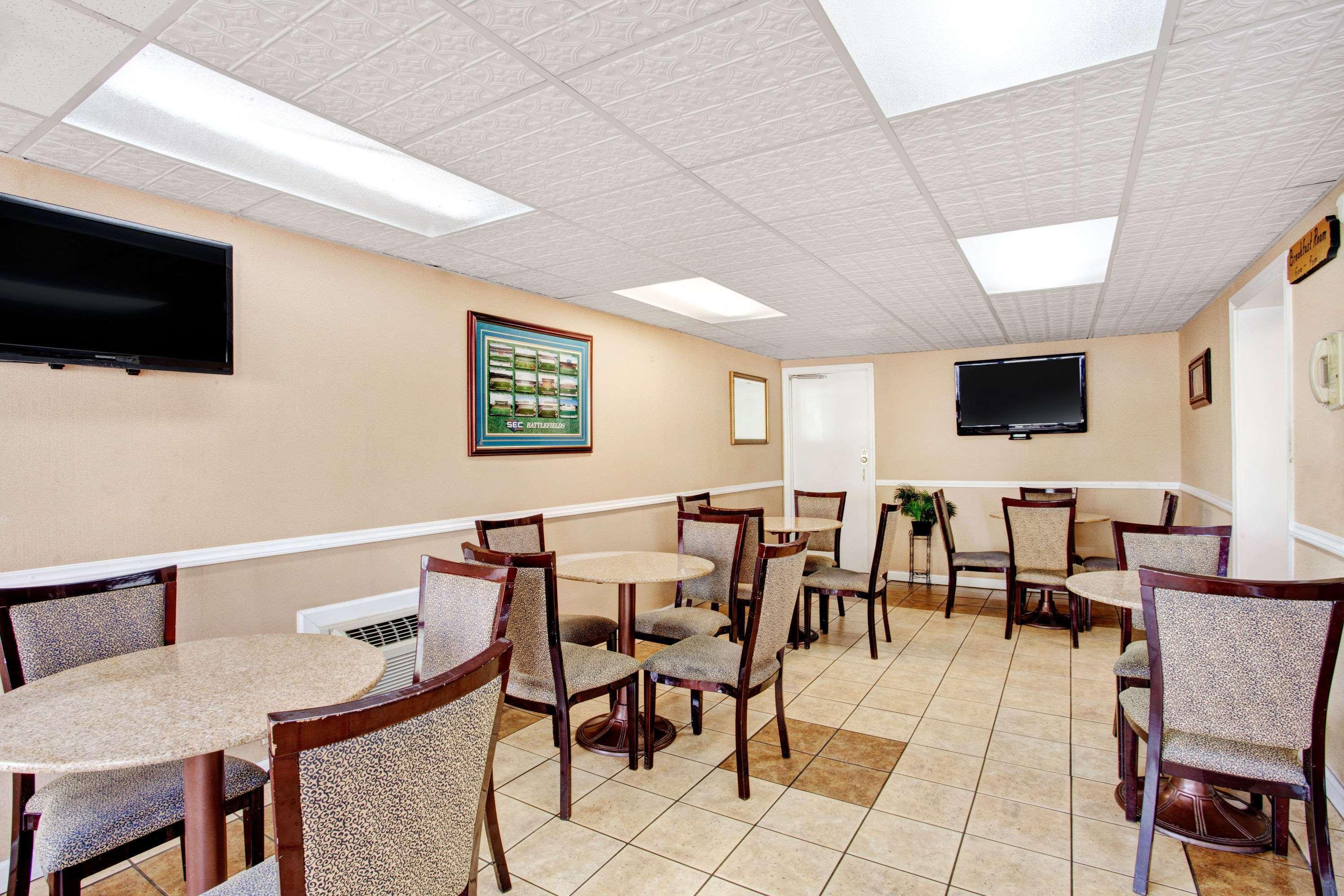 Days Inn By Wyndham Knoxville West Eksteriør billede