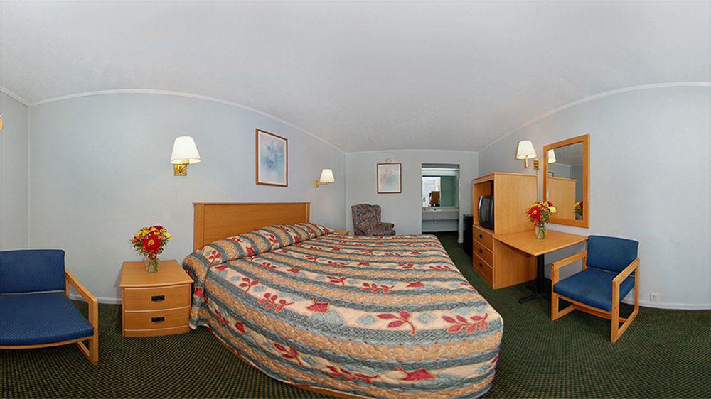Days Inn By Wyndham Knoxville West Eksteriør billede